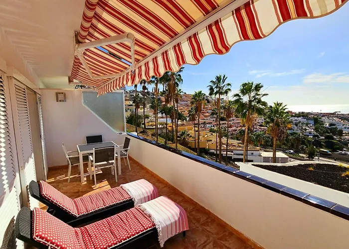 Cozy Sea Views Apartment In Costa Adeje